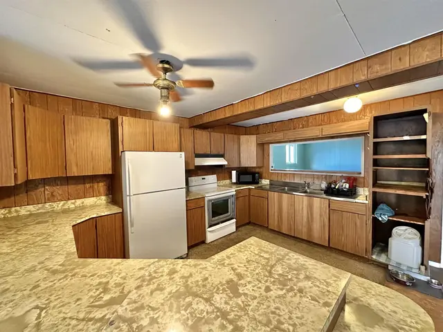 Listing Image for 151 Holua Dr 8 of 38