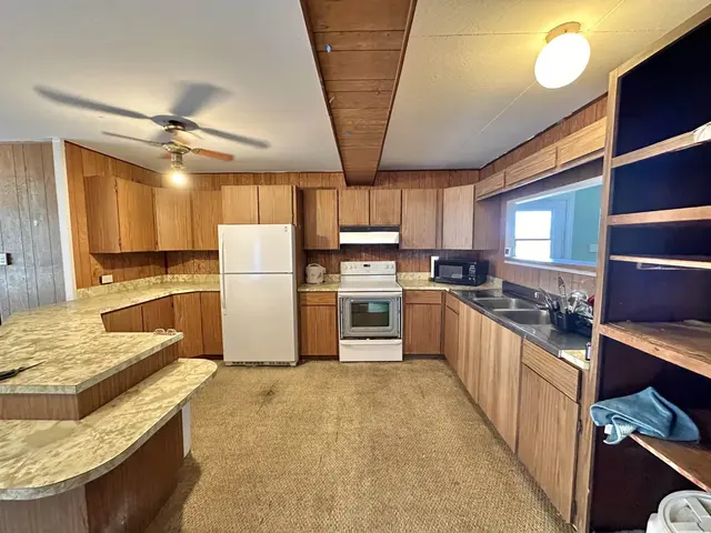 Listing Image for 151 Holua Dr 9 of 38