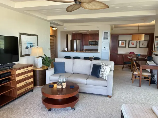 Listing Image for 2481 Kaanapali Pkwy 1023 V 10 of 37
