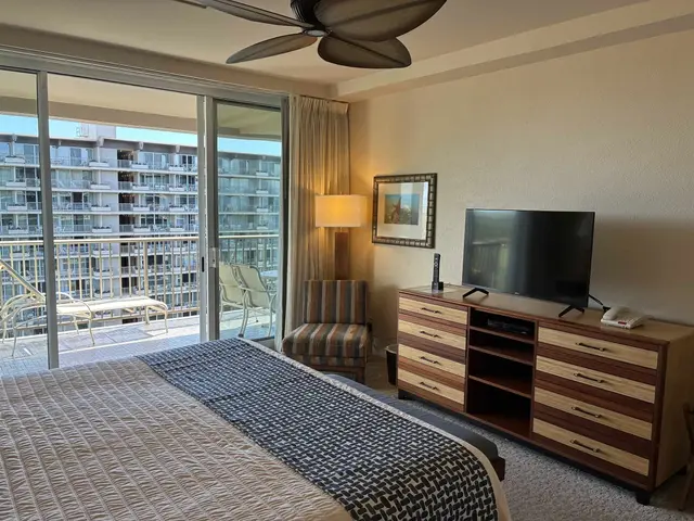 Listing Image for 2481 Kaanapali Pkwy 1023 V 18 of 37