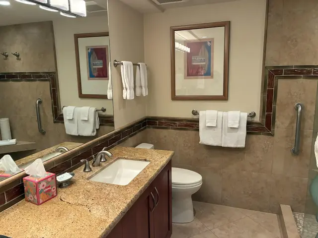 Listing Image for 2481 Kaanapali Pkwy 1023 V 24 of 37