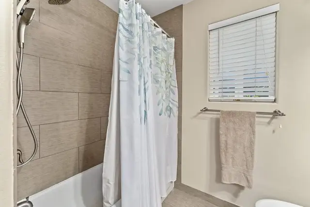 Listing Image for 55 Anuenue Pl 22 of 39