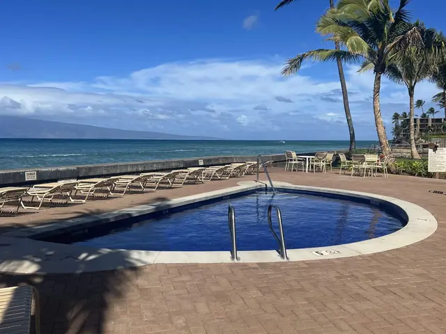 Listing Image for 3741 Lower Honoapiilani Rd 112 13 of 18