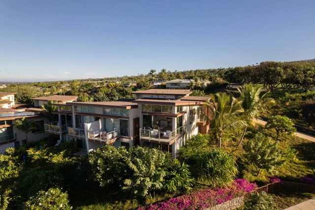 Listing Image for 244 Holomoana Way 101 (17a) 2 of 41