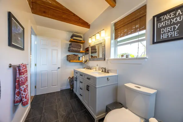 Listing Image for 258 Kahiko St 18 of 50