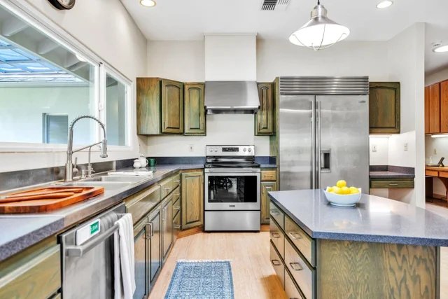 Listing Image for 61 Huluhulu Pl 12 of 50