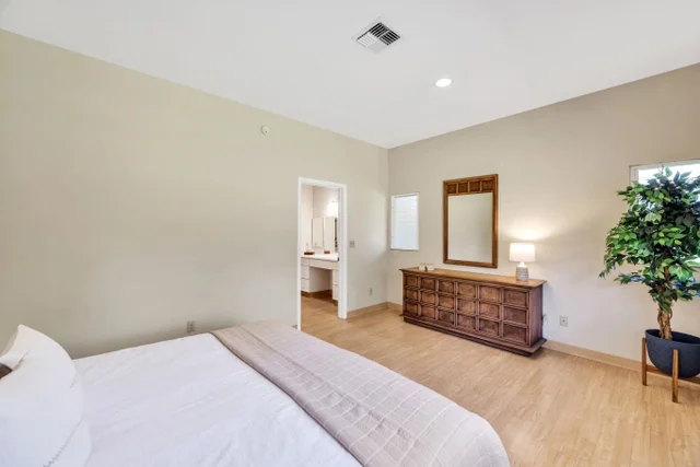 Listing Image for 61 Huluhulu Pl 18 of 50