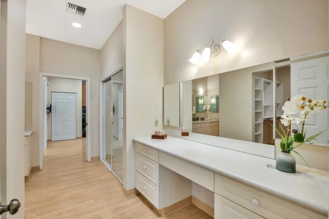 Listing Image for 61 Huluhulu Pl 24 of 50