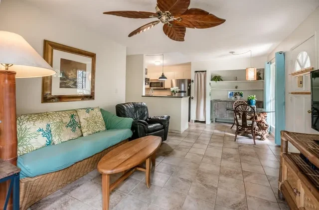 Listing Image for 160 Keonekai Rd 16-104 1 of 26