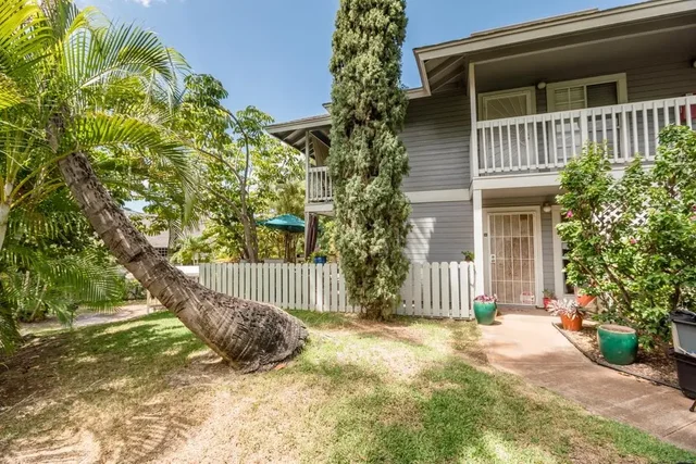 Listing Image for 160 Keonekai Rd 16-104 3 of 26