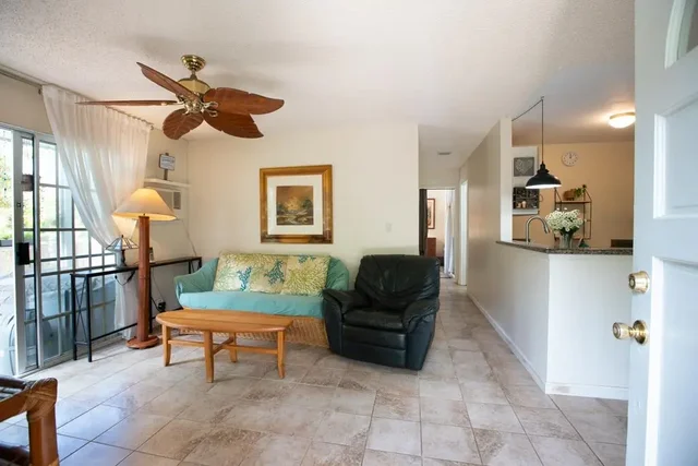 Listing Image for 160 Keonekai Rd 16-104 5 of 26