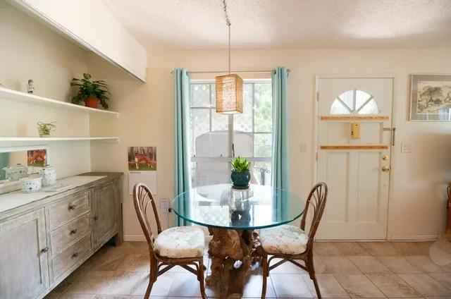 Listing Image for 160 Keonekai Rd 16-104 8 of 26