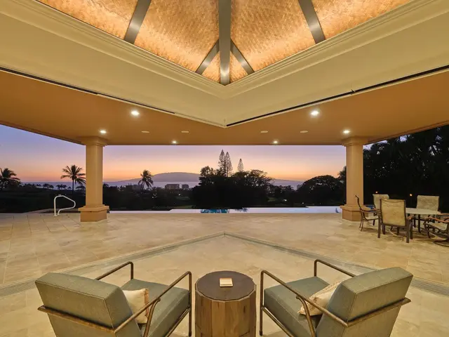 Listing Image for 94 W Mahi Pua Pl 13 of 50