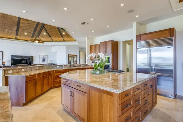 Listing Image for 94 W Mahi Pua Pl 20 of 50