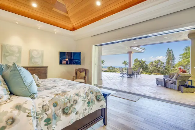 Listing Image for 94 W Mahi Pua Pl 25 of 50