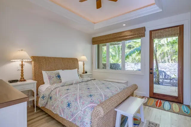 Listing Image for 94 W Mahi Pua Pl 33 of 50
