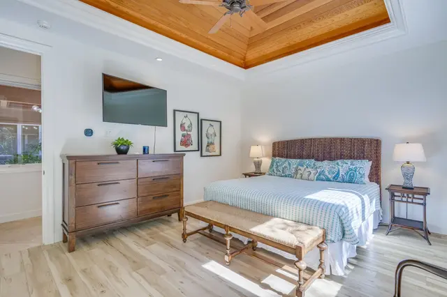 Listing Image for 94 W Mahi Pua Pl 36 of 50