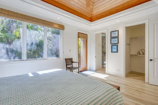 Listing Image for 94 W Mahi Pua Pl 38 of 50