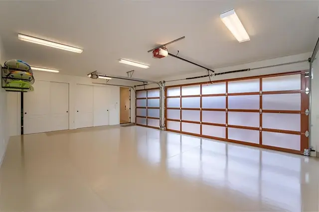Listing Image for 94 W Mahi Pua Pl 44 of 50