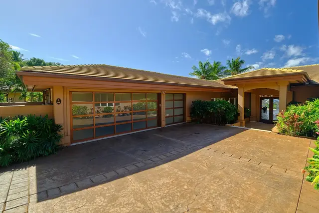 Listing Image for 94 W Mahi Pua Pl 45 of 50