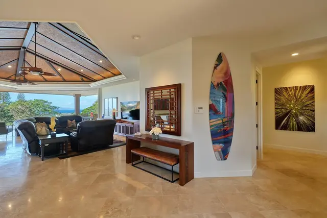 Listing Image for 94 W Mahi Pua Pl 6 of 50