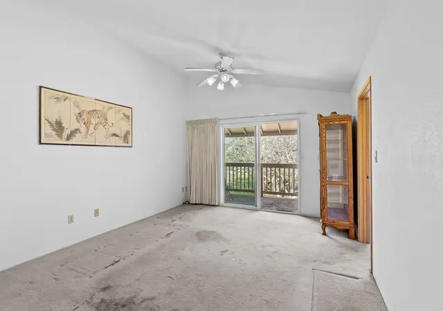 Listing Image for 33 Waiaka Ln 33-202 2 of 12