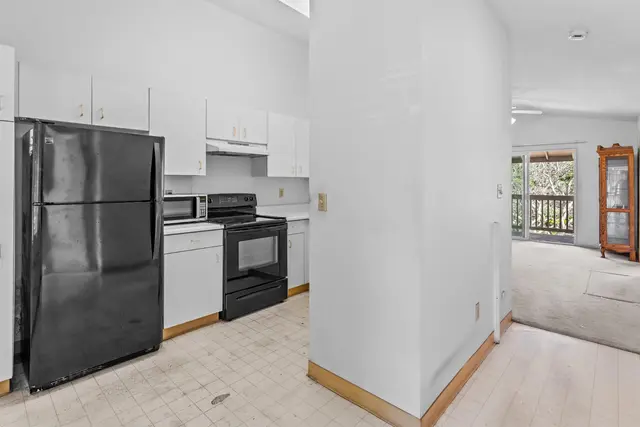Listing Image for 33 Waiaka Ln 33-202 4 of 12