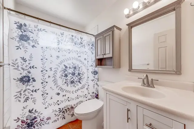 Listing Image for 296 Kenolio Rd 39 of 50