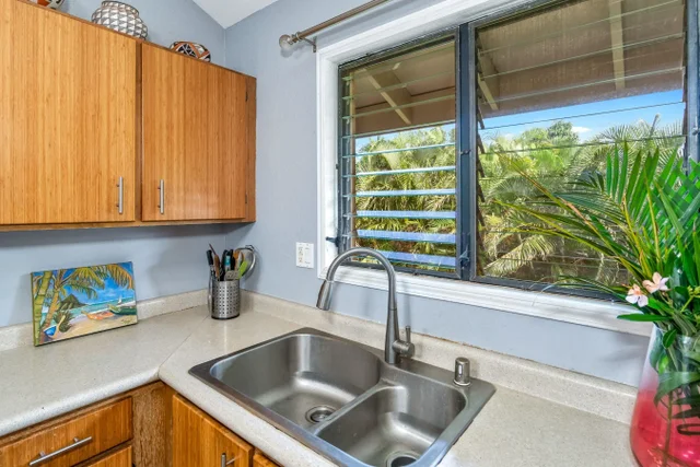 Listing Image for 15 Kulanihakoi St 17h 14 of 30