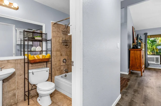 Listing Image for 15 Kulanihakoi St 17h 27 of 30