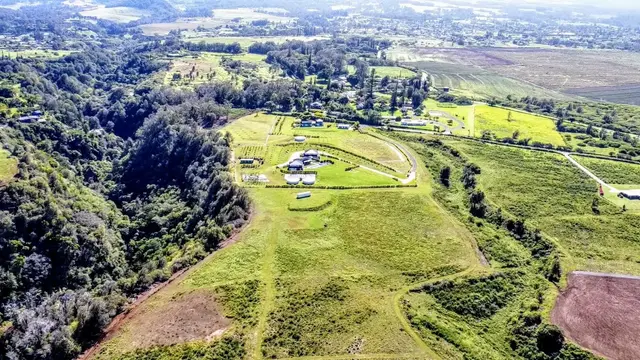 Listing Image for 179 Kaluanui Rd Unit A 4 of 42