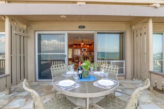 Listing Image for 4909 Lower Honoapiilani Rd F7 16 of 33