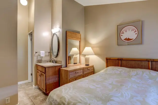 Listing Image for 4909 Lower Honoapiilani Rd F7 20 of 33
