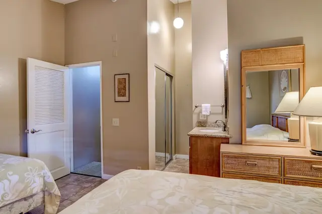 Listing Image for 4909 Lower Honoapiilani Rd F7 21 of 33