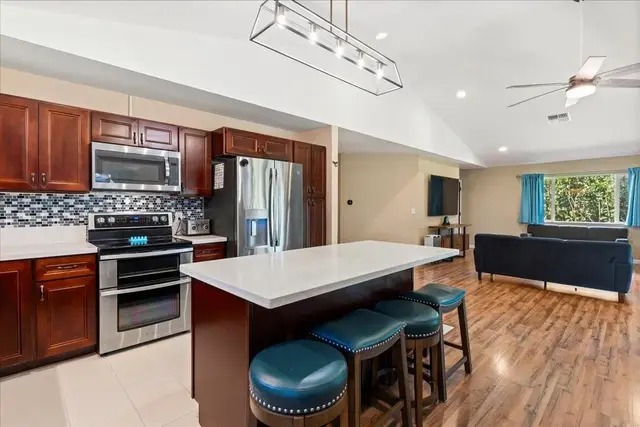 Listing Image for 917 Kahoku Pl 11 of 48