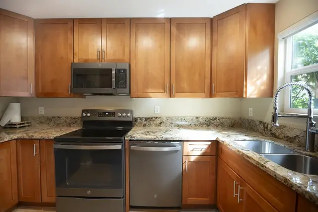 Listing Image for 70 Halili Ln 7f 17 of 46