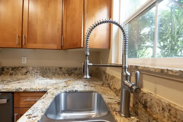 Listing Image for 70 Halili Ln 7f 19 of 46