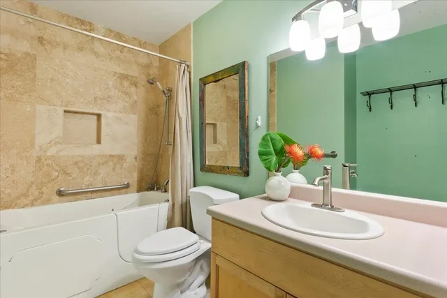 Listing Image for 81 Lae St 36 of 47