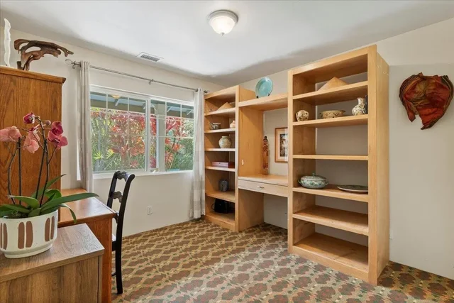 Listing Image for 81 Lae St 37 of 47