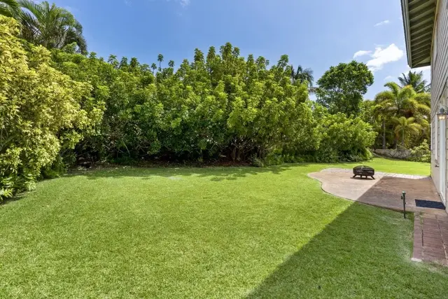 Listing Image for 21 Meleinoa Pl 41 of 50