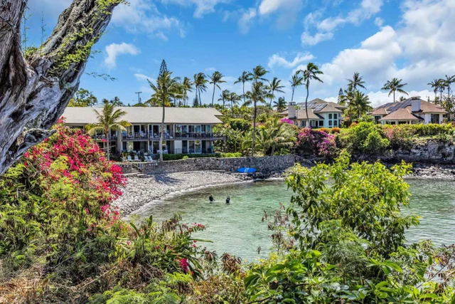 Listing Image for 5295 Lower Honoapiilani Rd B35 32 of 38
