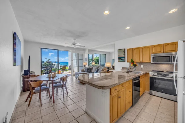 Listing Image for 5295 Lower Honoapiilani Rd B35 5 of 38