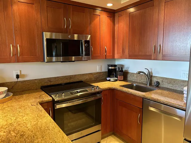 Listing Image for 2481 Kaanapali Pkwy 808/u 8 of 17