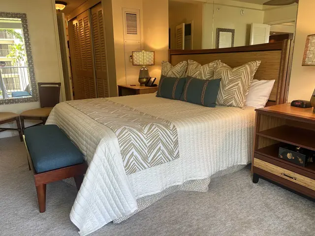 Listing Image for 2481 Kaanapali Pkwy 808/u 9 of 17