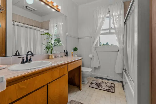 Listing Image for 443 Makawao Ave 9 of 22