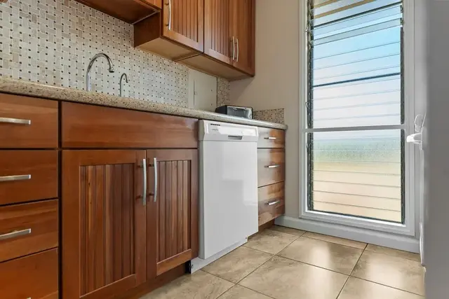 Listing Image for 35 Walaka St P311 13 of 38