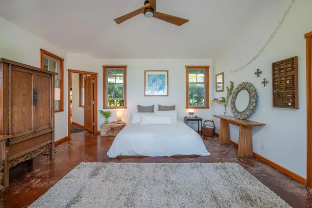 Listing Image for 52 Papio Way Unit A 24 of 50
