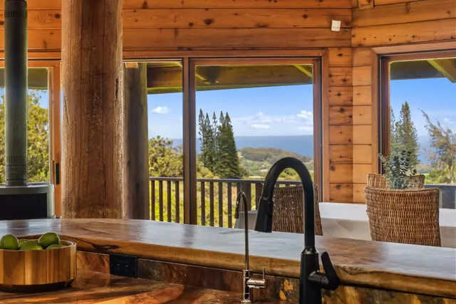 Listing Image for 1330 Kauhikoa Rd 14 of 47