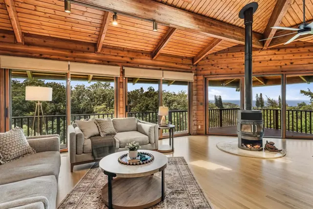 Listing Image for 1330 Kauhikoa Rd 3 of 47