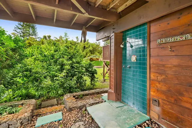 Listing Image for 1330 Kauhikoa Rd 39 of 47
